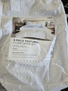 3-Piece Textured Comforter Set - White - King/Cal King